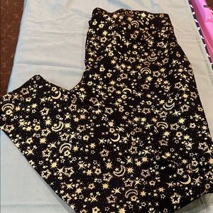 Torrid Black and Gold Celestial Print Leggings NEW